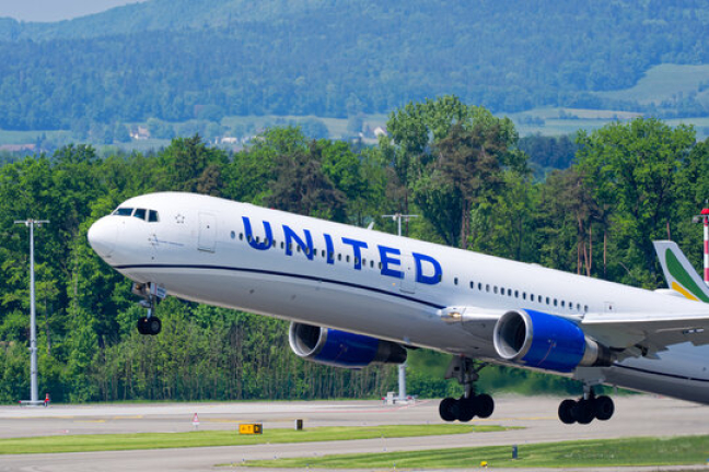 united airlines flight ua770 emergency diversion